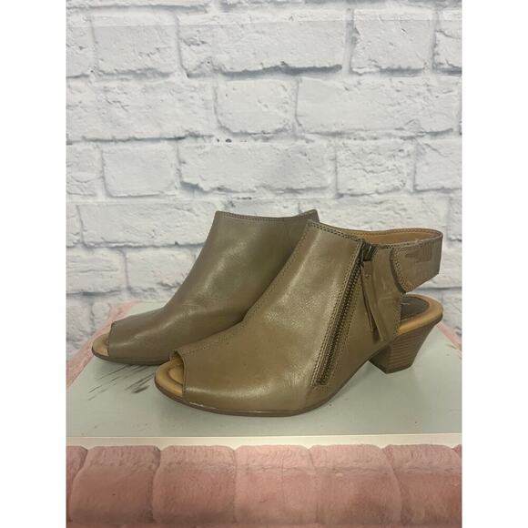 Earth Peep Toe Booties Kristy Taupe Women 7 Leather - Picture 1 of 11